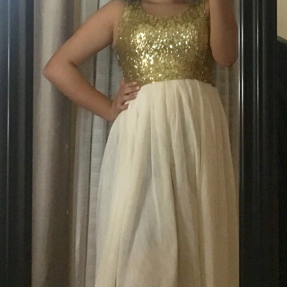 Dress - Picture 2 of 2